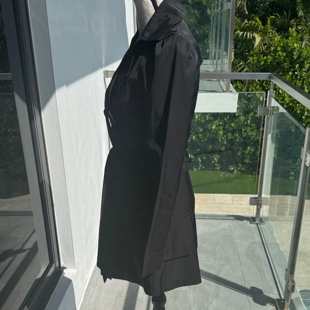 Black Rivet Belted Short Trench Coat extra small NWOT comfort polished girly BTS